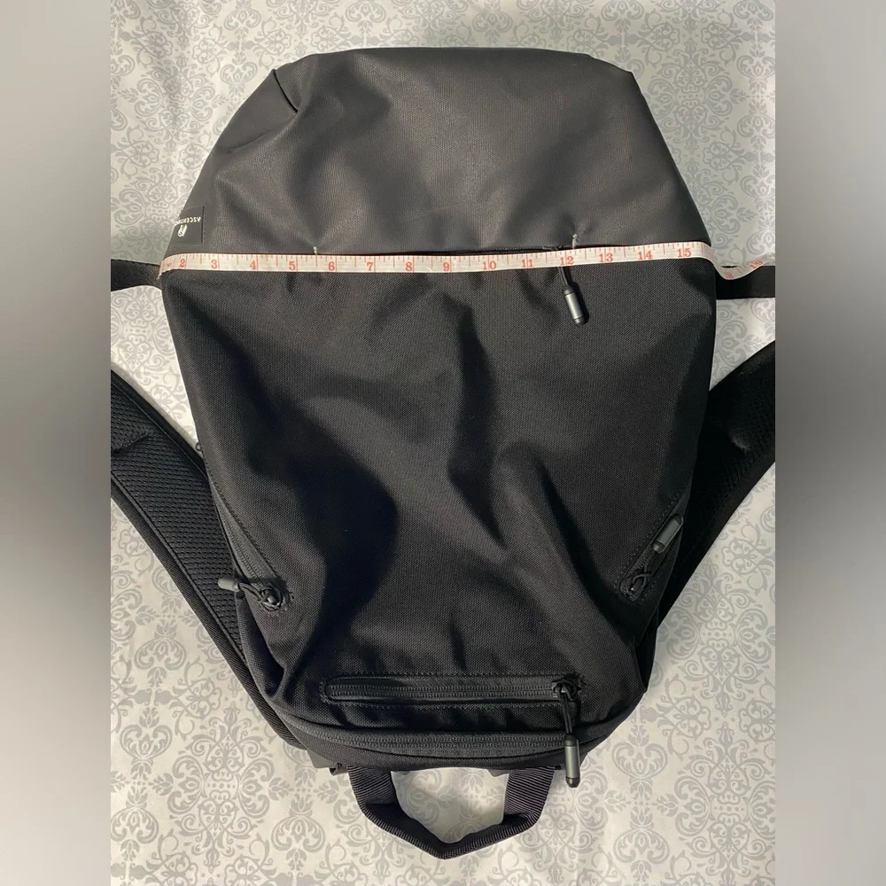 NWOT Ascentials Pro Spire Backpack, Unisex